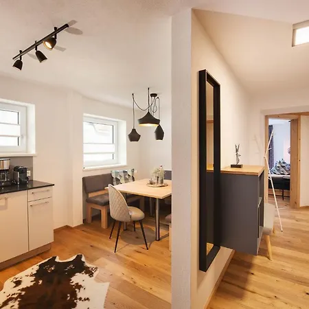 アパート Seven Summits