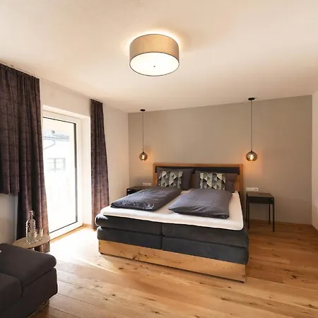 アパート Seven Summits