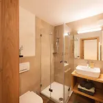 Seven Summits Apartment *